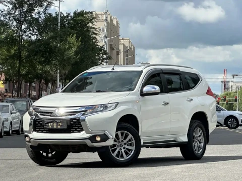 Mitsubishi Pajero Sport (Import) 2020 3.0L Comfort Edition