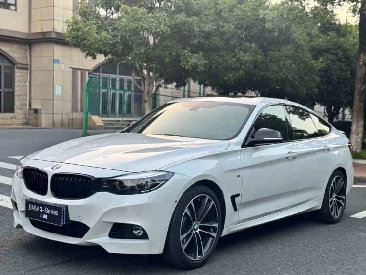 BMW 3 Series GT 2019 330i xDrive M Sport