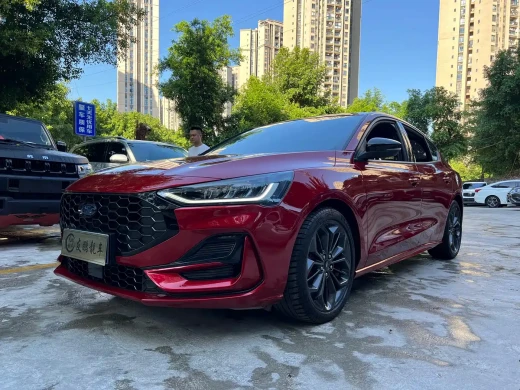 Ford Focus 2022 Sedan EcoBoost 180 Automatic ST Line