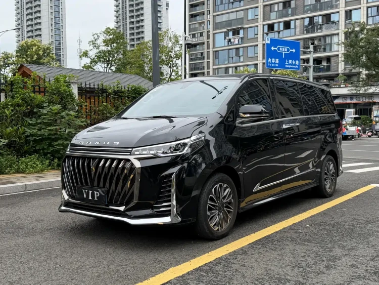 SAIC Maxus Maxus G20 2023 PLUS 2.0T Gasoline Automatic Luxury Touring Edition