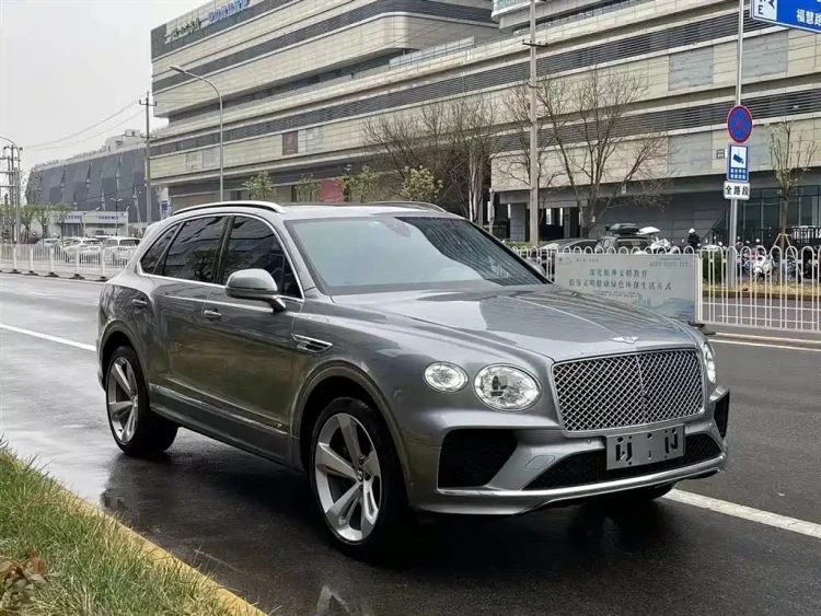 Bentley Bentayga 2021 4.0T V8