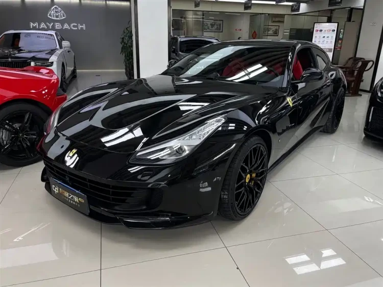 Ferrari GTC4Lusso 2017 3.9T V8
