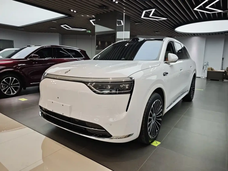 AITO Wenjie AITO M8 2025 Range Extender Max+ Edition 53.4kWh 5-seater