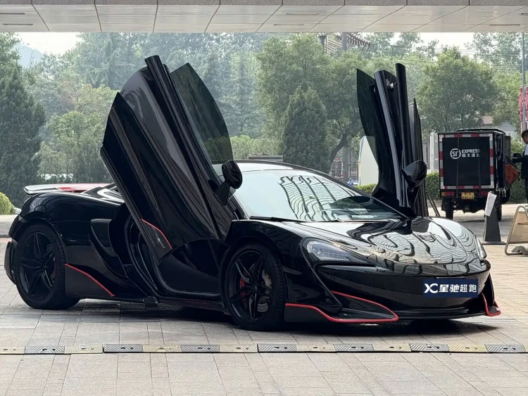 McLaren 540C 2015 3.8T Coupe