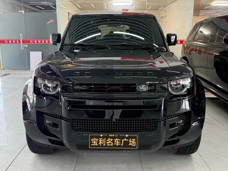 Land Rover Defender 2025 110 3.0T P400 -Dynamic HSE