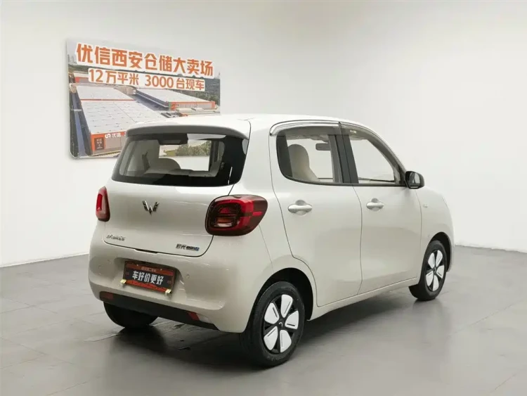 Wuling Motors Hongguang MINIEV 2025 4-Door Advanced