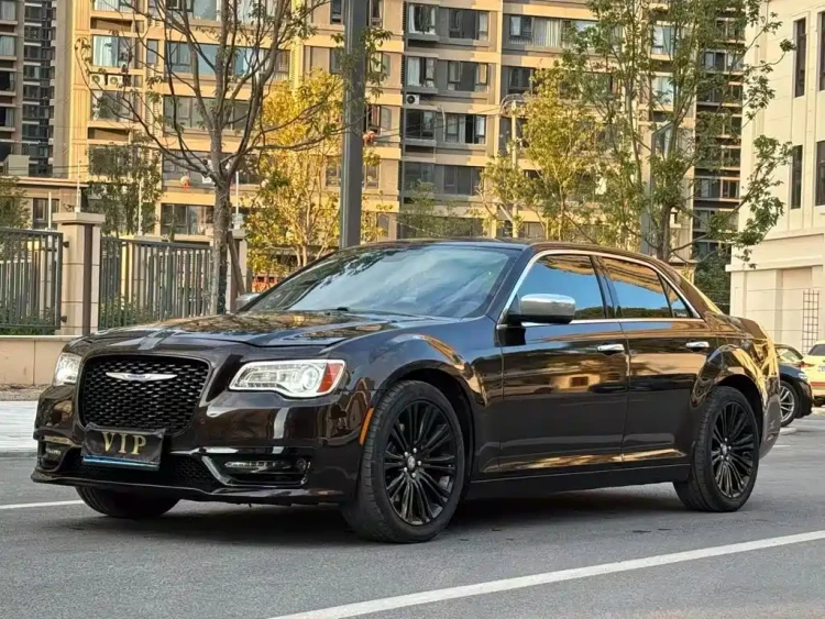 Chrysler 300C (Import) 2013 3.6L Prestige Edition