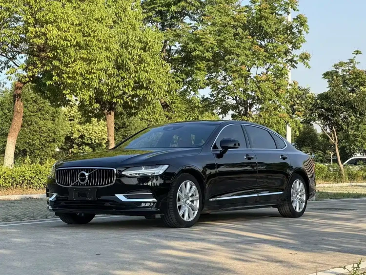 Volvo S90 2020 T5 Momentum Luxury Edition