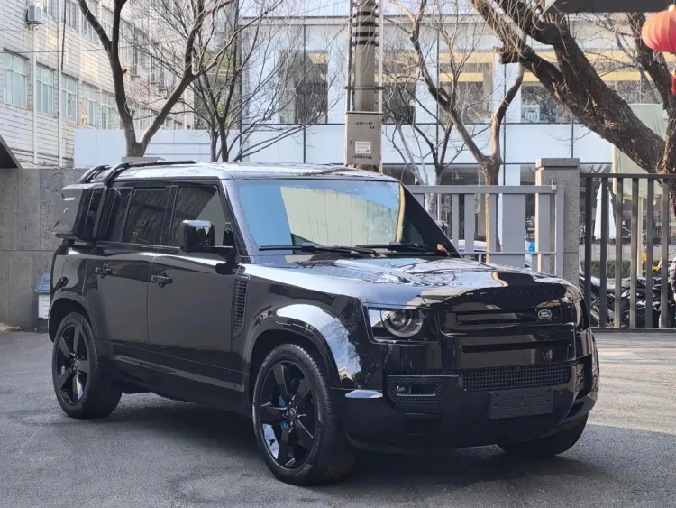 Land Rover Defender 2023 Model 110 5.0T V8