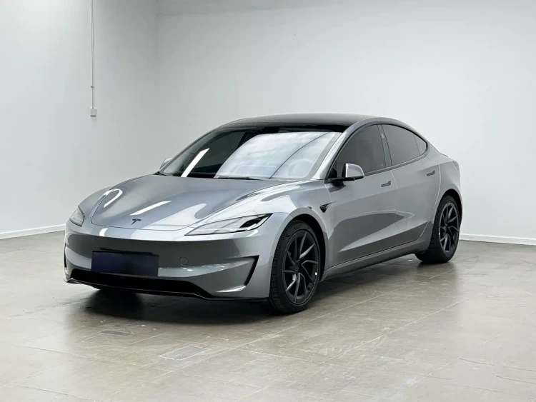 Tesla Model 3 2025 High-Performance All-Wheel Drive Edition