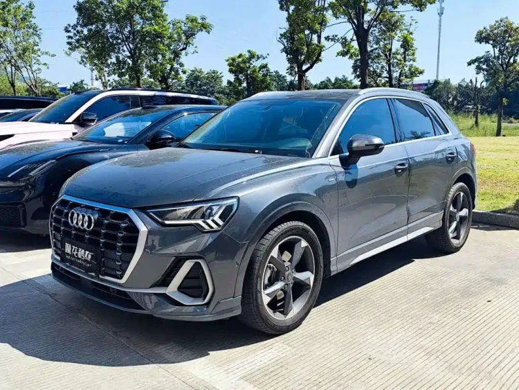 Audi Q3 2022 35 TFSI Fashion Dynamic