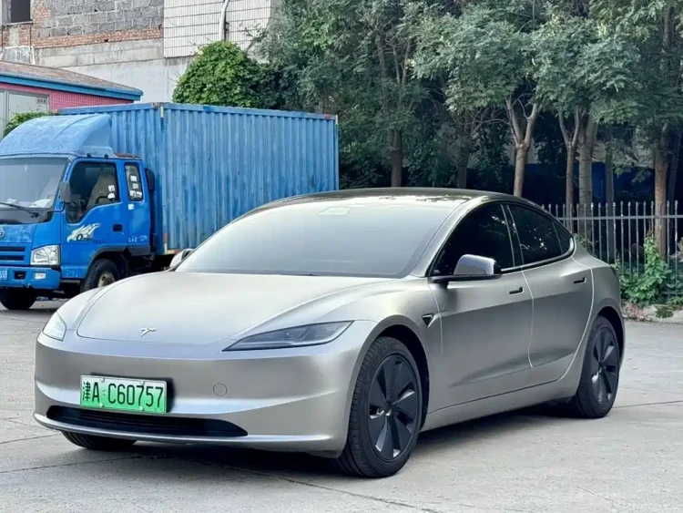 Tesla Model 3 2025 Model Rear-Wheel Drive Edition