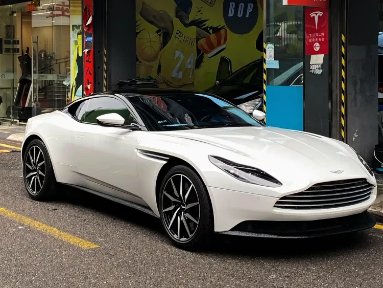Aston Martin DB11 2022 4.0T V8 Coupe