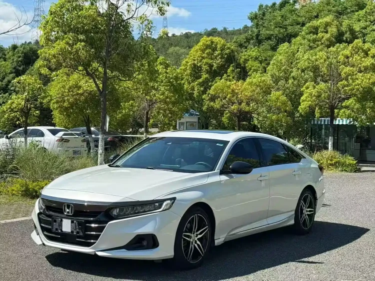 Honda Accord 2022 260TURBO Phantom Night Premium
