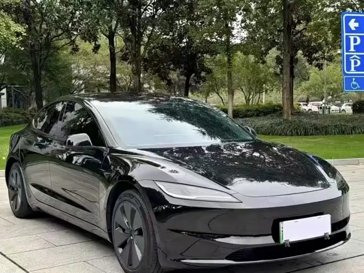 Tesla Model 3 2025 Model Year Facelift Long Range All-Wheel Drive