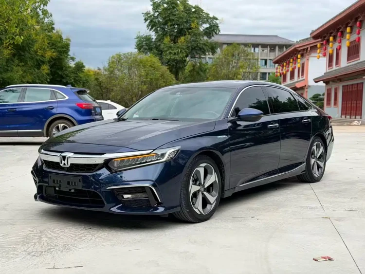 Honda Inspire 2019 Sharp Hybrid 2.0L Pure Excellence China VI