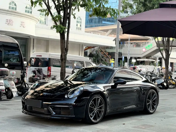 Porsche 911 2023 Carrera 3.0T