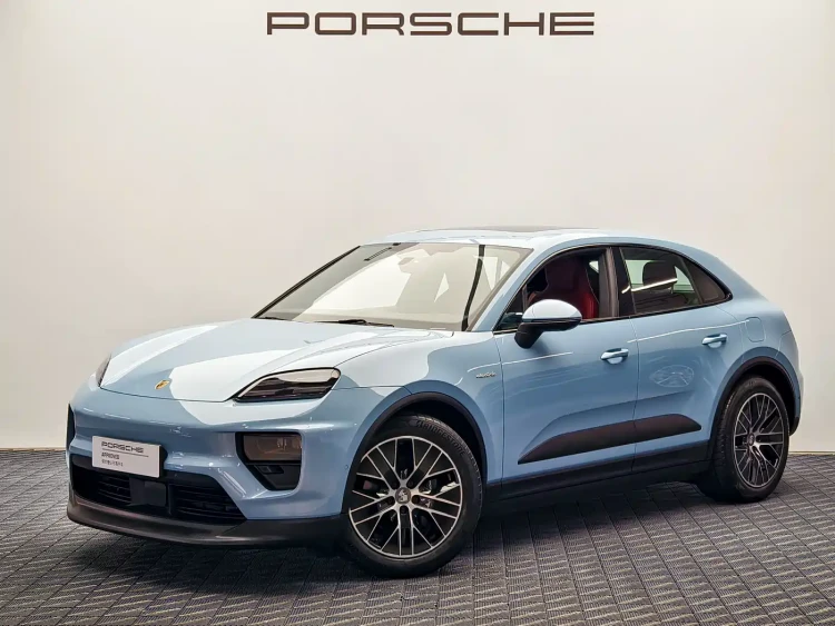 Porsche Macan EV