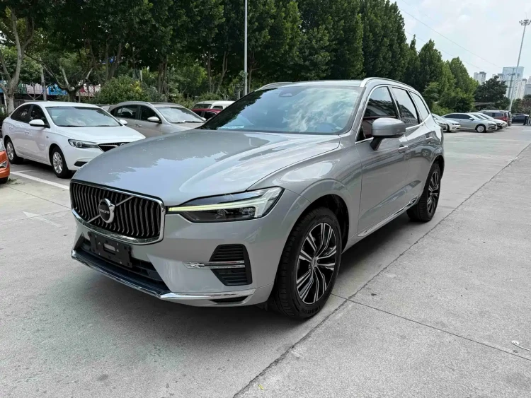 Volvo XC60 2022 B5 AWD Inscription