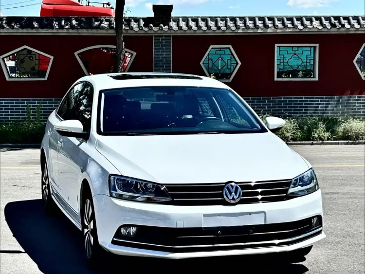 Volkswagen Sagitar 2018 1.6L Automatic Comfort