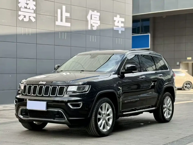 Jeep Grand Cherokee (Import) 2017 3.6L Elite Navigation Edition