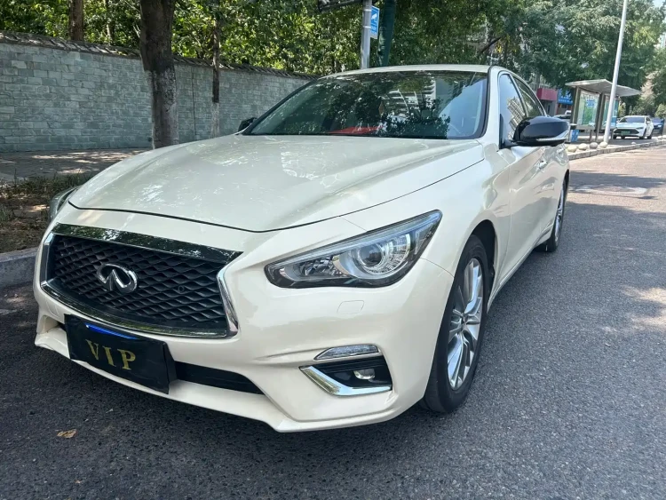 Infiniti Q50L 2018 2.0T Premium Edition (China VI)