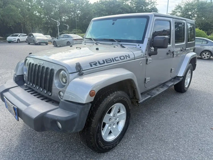 Jeep Wrangler 2015 2.8TD Sahara 4-Door Comfort Edition