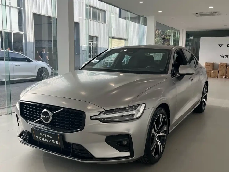 Volvo S60 2025 B5 Elegance Sport Edition