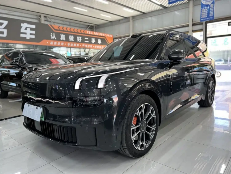 Lynk & Co 900 2025 1.5T Ultra
