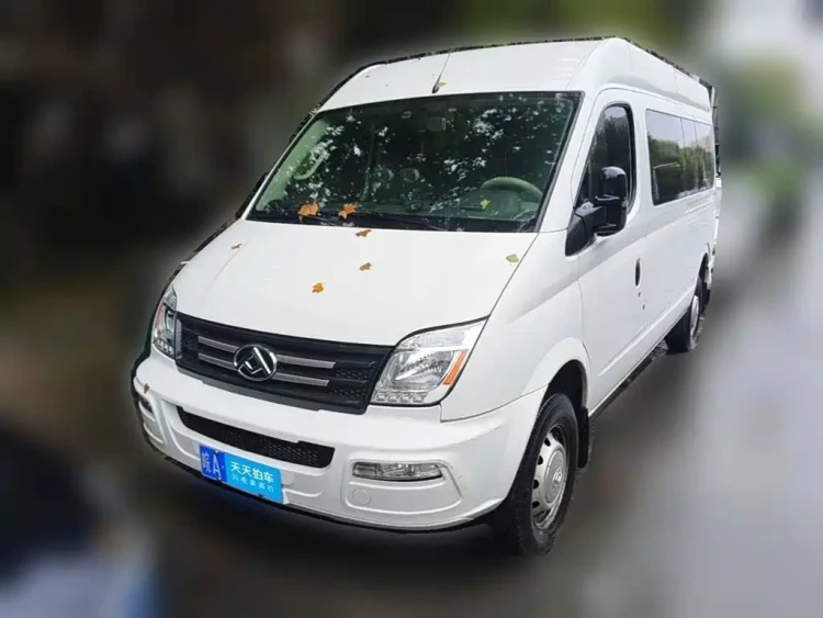 SAIC Maxus Xintu V80 2023 2.0T Manual Classic Aoyun Long Wheelbase Medium Roof 6/7/8/9 Seats