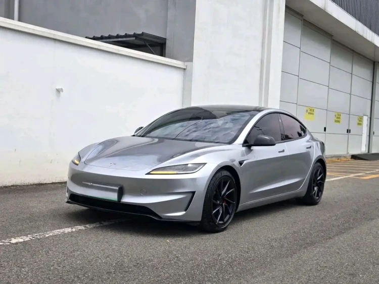 Tesla Model 3 2024 High-Performance All-Wheel Drive Edition