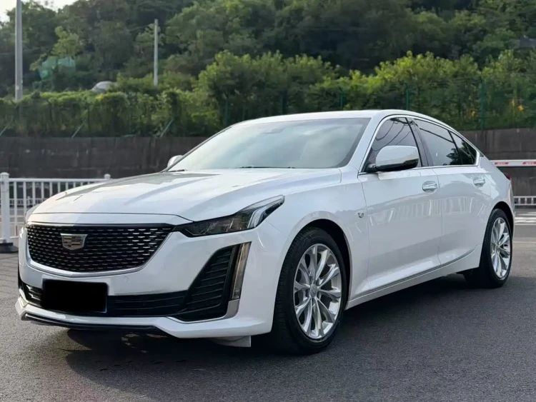 Cadillac CT5 2022 28T Luxury (Standard)