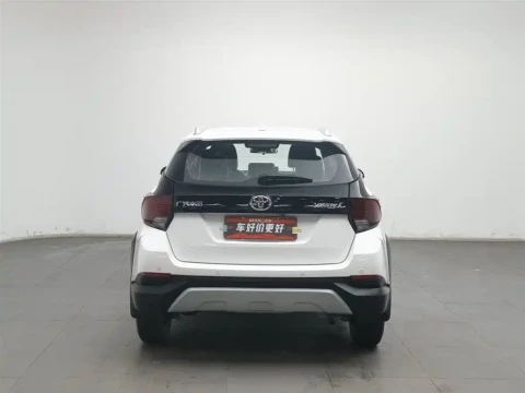 Toyota YARiS L Zhi Xuan 2021.01 49100 км