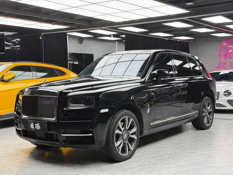 Rolls-Royce Cullinan 2018 5-Seater Version