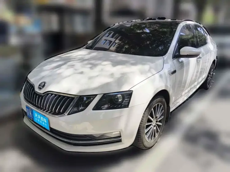 Škoda Octavia 2019 1.5L Automatic Luxury Edition