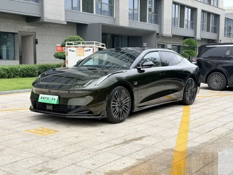 Lynk &amp; Co 10 EM-P 2025 Facelift 240 AWD Ultra Sport Edition