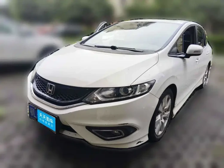 Honda Jade 2014 1.8L Automatic Comfort Elite 5-seater