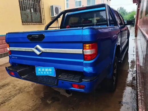 Huanghai N3 2017 2.5T Manual 2WD Sport JE4D25Q5A