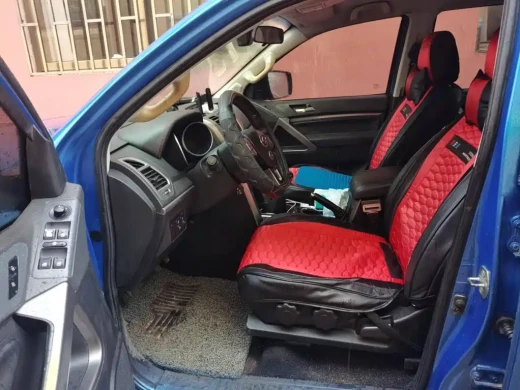Huanghai N3 2017 2.5T Manual 2WD Sport JE4D25Q5A