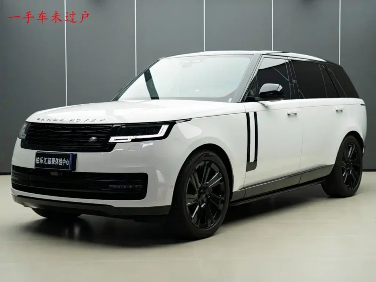 Land Rover Range Rover 2025 3.0 L6 400PS Genesis Extended Wheelbase