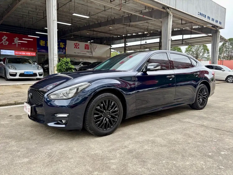 Infiniti Q70 2017 Q70L 2.5L Enjoyment Edition