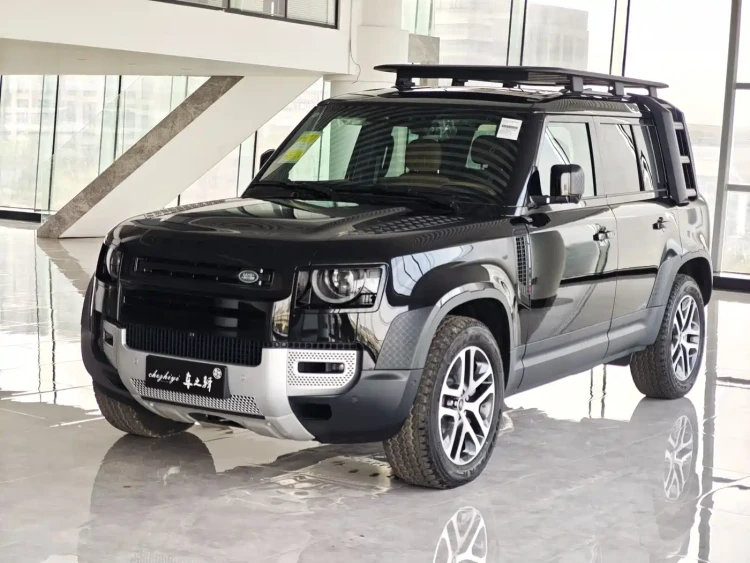 Land Rover Defender 2026 Model 110 3.0T P400 Dark Special Edition