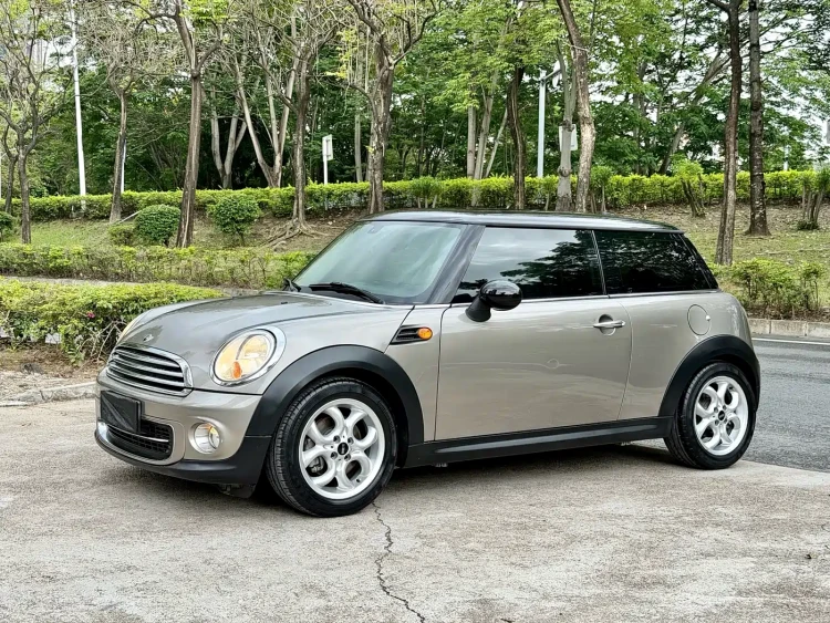 MINI 2012 1.6L COOPER Baker Street