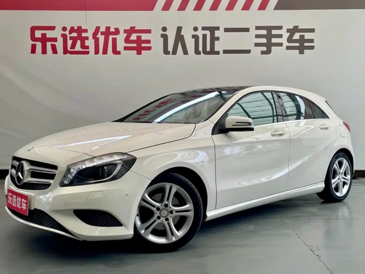 Mercedes-Benz A-Class (Import) 2015 A 180