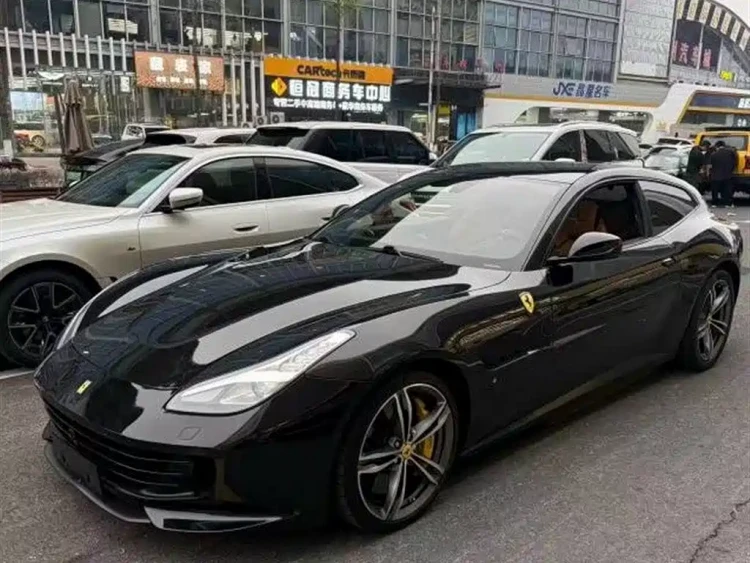 Ferrari GTC4Lusso 2016 6.3L V12