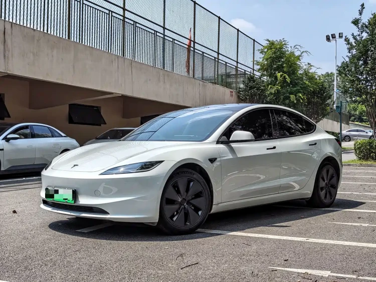 Tesla Model 3 2023 Rear-Wheel Drive
