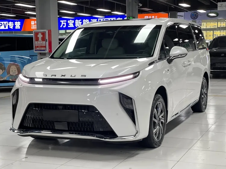 SAIC Maxus Dajia 9 2025 Super Hybrid Ultra-Long-Range Forest Edition 7-Seater