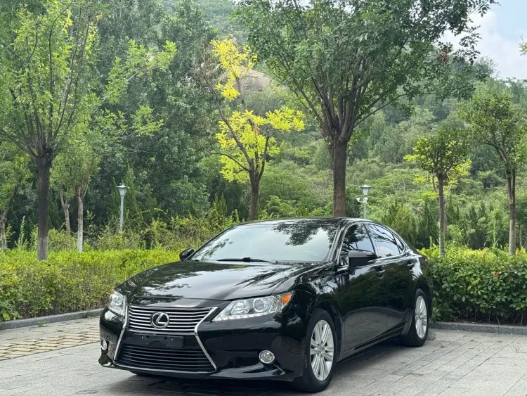 Lexus ES 2014 250 Elite Edition