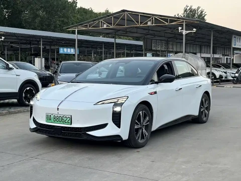 Hongqi EH7 2025 Model 820 Smart Selection Edition