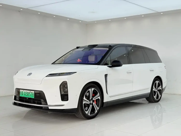 NIO ES8 2025 Base Model 7-Seater